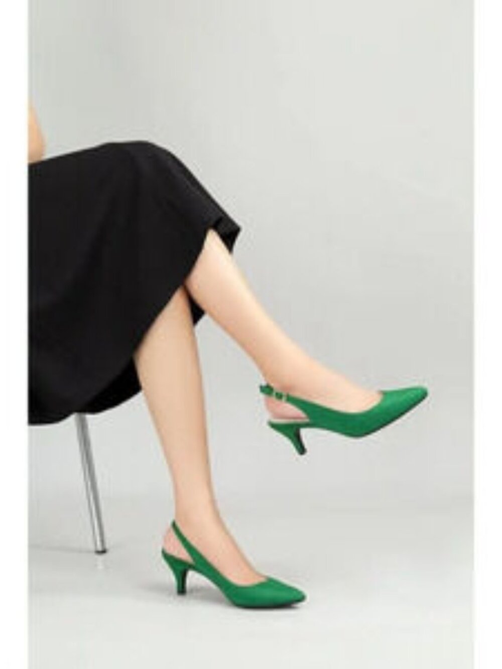 Women’s Green Low Heel Pump Closed Pointed Toe Kitten Wedding Party Dress Shoes - Picture 2 of 6